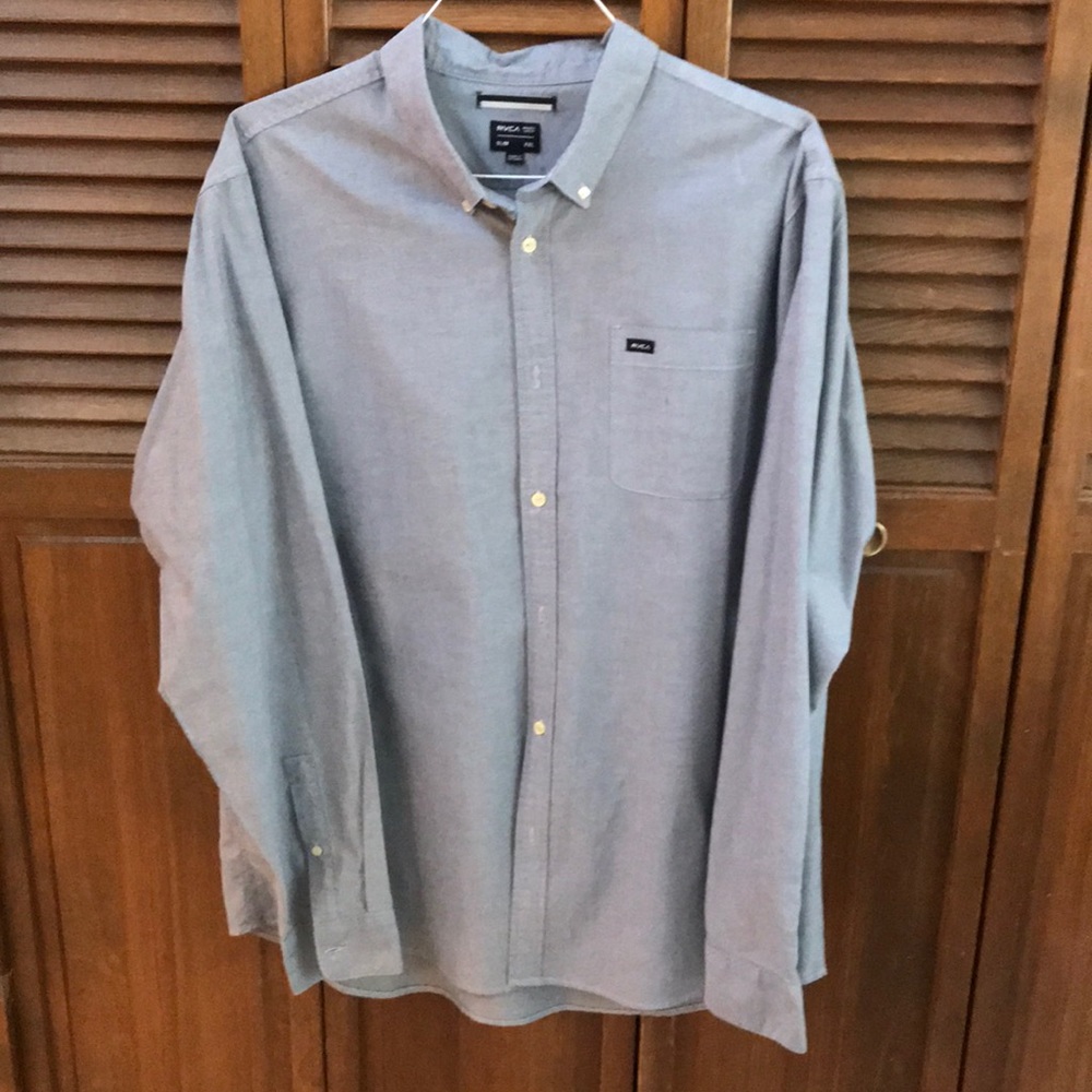 RVCA long sleeve button up. Perfect condition!! 🌊